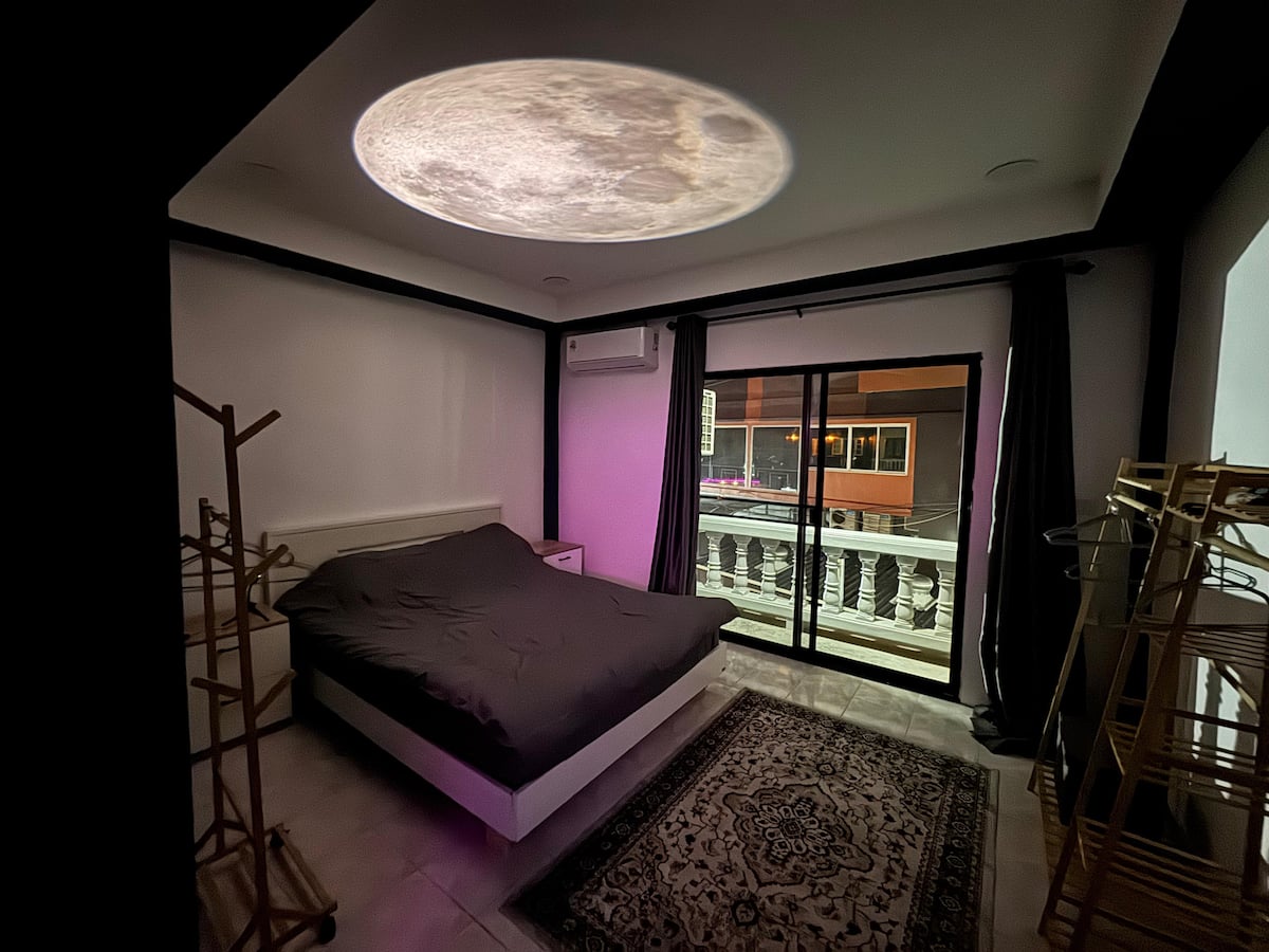 Moon Ceiling 1+1 Süit